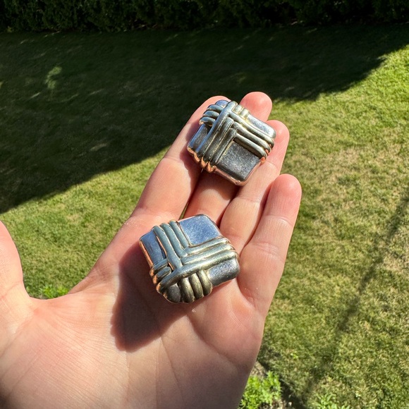 Vintage 925 Sterling Silver very large Puffy Square 2 tone clip on Earrings - Picture 7 of 10